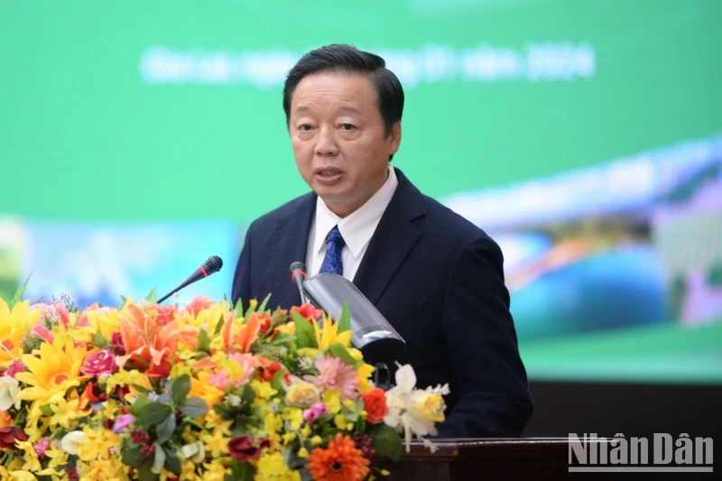 Deputy Prime Minister Tran Hong Ha speaking at the event. (Photo: NDO)
