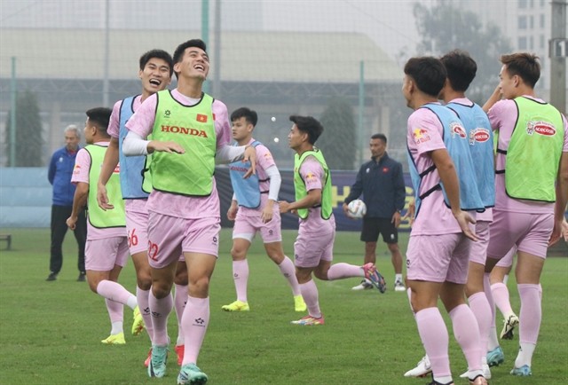 The Vietnamese national team train for the match in the second qualifying round of the 2026 FIFA World Cup in Asia. (Photo baobinhduong.vn)