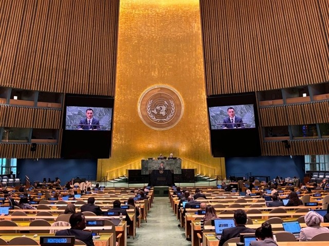 Ambassador Dang Hoang Giang, Permanent Representative of Vietnam to the United Nations, addresses the 79th UN General Assembly’s session “Necessity of ending the economic, commercial and financial embargo imposed by the United States of America against Cuba”. (Photo: VNA/VNS)