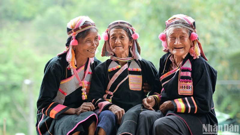 Unique features in the attire of Ha Nhi women in Pa Pang Village, Nam Ban Commune, Nam Nhun District, Lai Chau Province