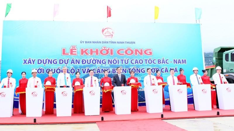 The ground-breaking ceremony for the road linking the North-South Expressway and Ca Na Port.