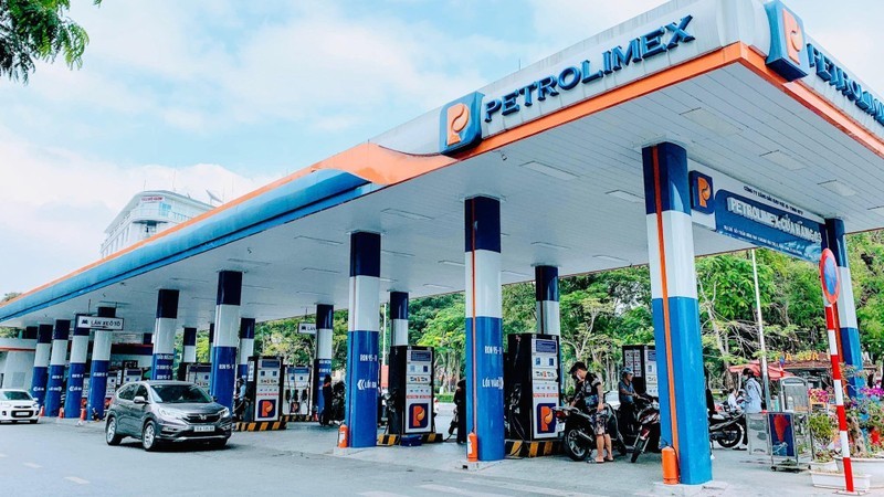 A filling station in Hai Phong.