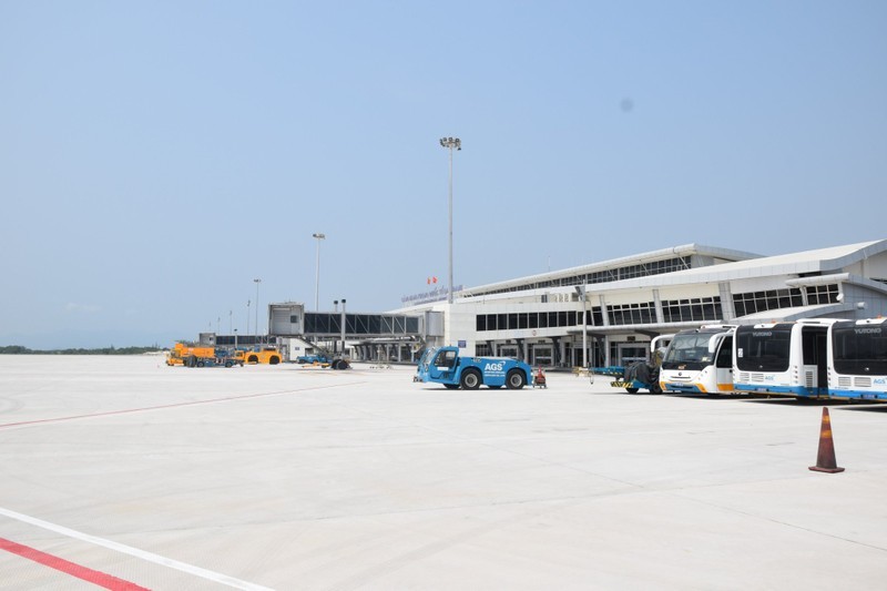 Cam Ranh Airport can now handle the largest aircraft such as Boeing B777 and Airbus A350.