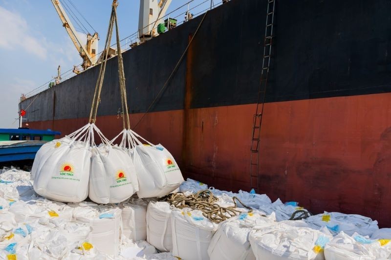 Vietnam wins contracts to export rice to Indonesia