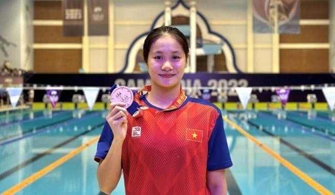 Swimmer Vo Thi My Tien.