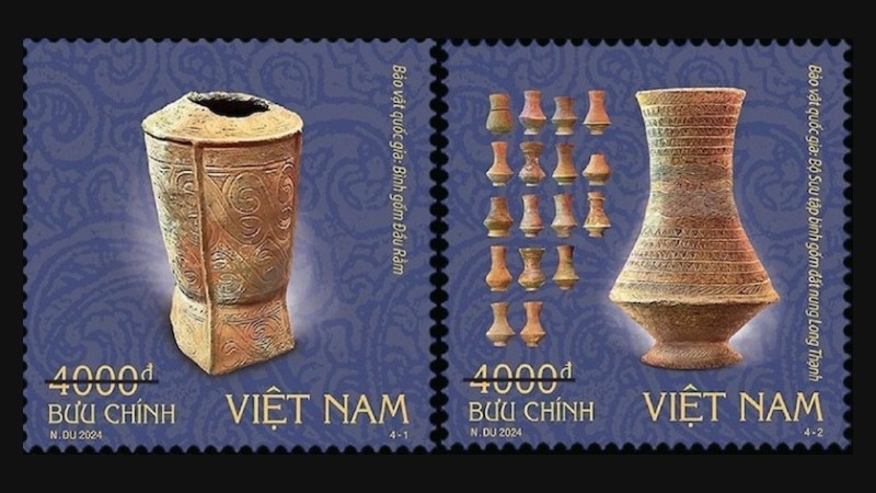 Two stamps in the stamp set.