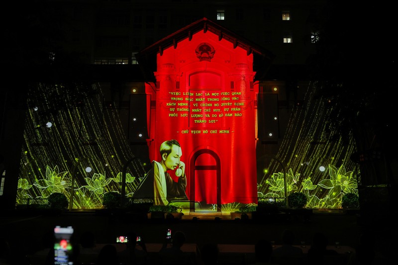 A 3D mapping performance to mark the 79th anniversary of the information and communications sector.