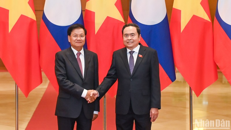 National Assembly Chairman Tran Thanh Man and Lao General Secretary and President Thongloun Sisoulith. (Photo: NDO/Duy Linh)