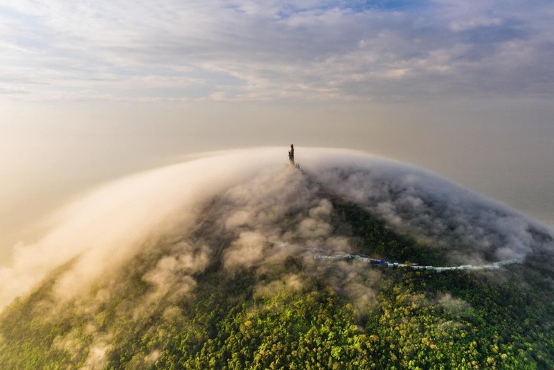 Ba Den Mountain - "The Highest Peak in Southern Việt Nam". (Photo: Tran Tuan Viet)