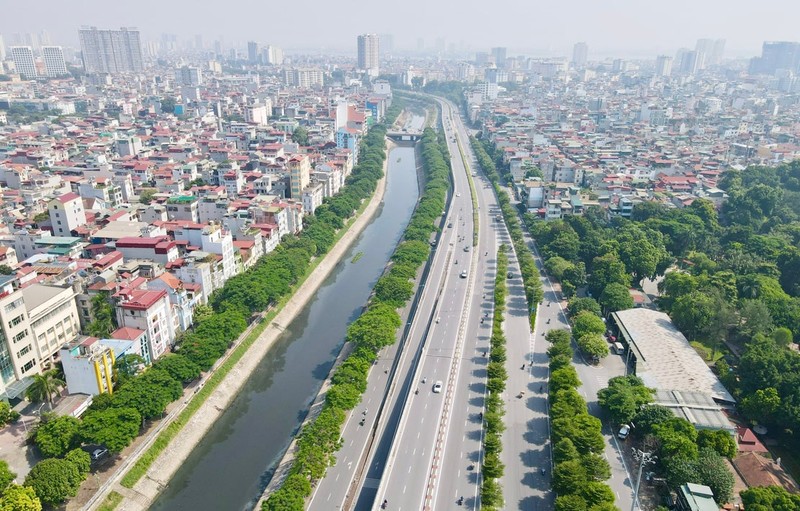 Green trees are planted along a section of Hanoi's second Ring Road in Cau Giay District.