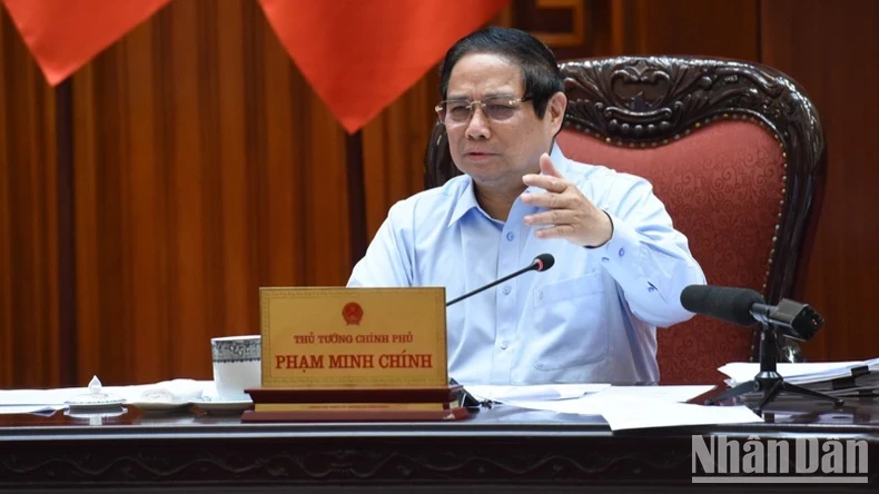 Prime Minister Pham Minh Chinh addresses the meeting to discuss promoting fair and sustainable trade relations with the US on April 22 (Photo: NDO)