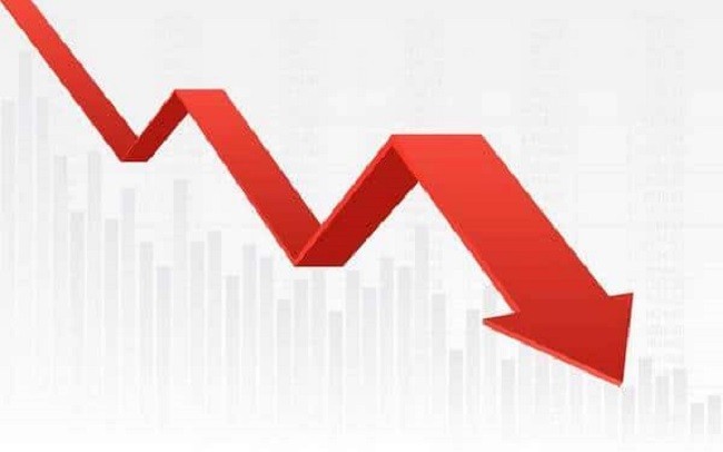 The International Monetary Fund (IMF) said on Wednesday that if fiscal revenues and economic output decline more significantly than current forecasts due to rising tariffs and weakened growth prospects, debt levels may exceed existing "debt-at-risk" estimates.