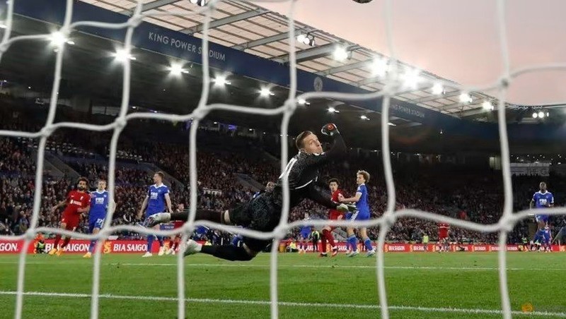 Soccer Football - Premier League - Leicester City v Liverpool - King Power Stadium, Leicester, UK - May 15, 2023 Liverpool's Curtis Jones scores their second goal. (Photo: Reuters)