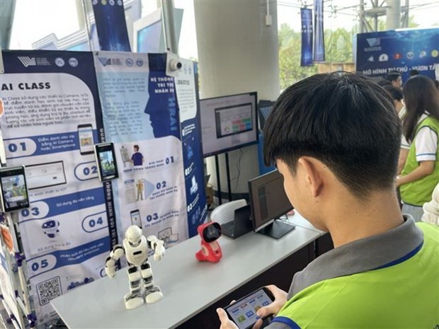 Products of a science and technology company on display at an exhibition (Photo: VNA)