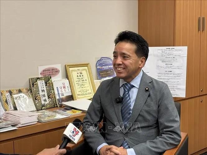 Member of the Japanese House of Representatives Soramoto Seiki in an interview granted to the Vietnam News Agency (Photo: VNA)