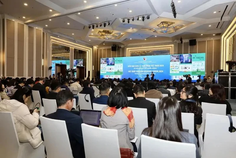 Participants at the Vietnam Circular Economy Forum 2024 in Hanoi on December 10. (Photo: vneconomy.vn)