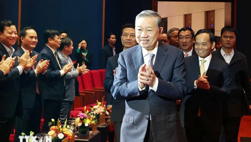 Party General Secretary To Lam attends the forum. (Photo: VNA)