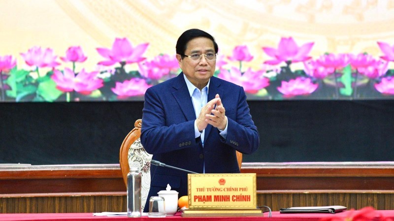 Prime Minister Pham Minh Chinh chairs the meeting with leaders of Quang Nam province on February 8, 2025. (Photo: NDO)