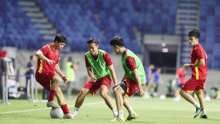 The Vietnamese team in a training session in Dubai, UAE. (Photo: VNA)