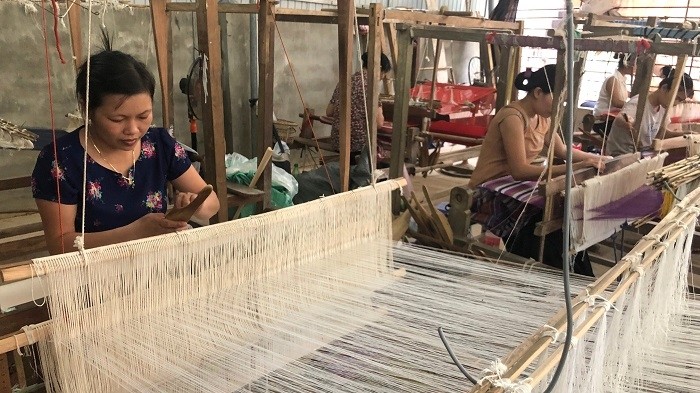 The project contributes to promoting and preserving the traditional handicrafts of ethnic minorities, as well as creating job opportunities for upland women.