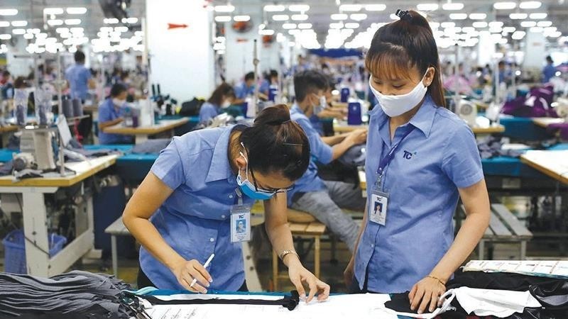 The World Bank proposes Vietnam to pay attention to promoting development of industrial production and retail. (Photo: VNA)