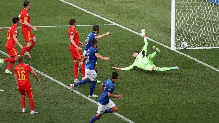 Soccer Football - Euro 2020 - Group A - Italy v Wales - Stadio Olimpico, Rome, Italy - June 20, 2021 Italy's Matteo Pessina scores their first goal. (Photo: Reuters)