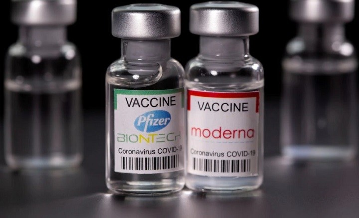 Vials of Pfizer-BioNTech and Moderna COVID-19 vaccine. (Photo: Reuters)