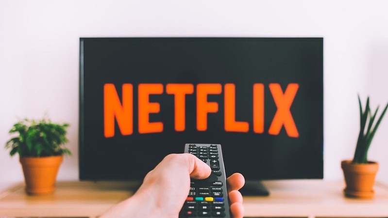Netflix has removed a TV series for showing a map violating Vietnamese sovereignty.