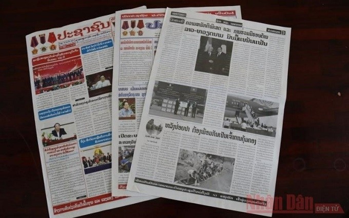 The Pathet Lao newspaper on July 16 run a front-page article on the long-lasting Laos-Vietnam relations. (Photo: NDO)