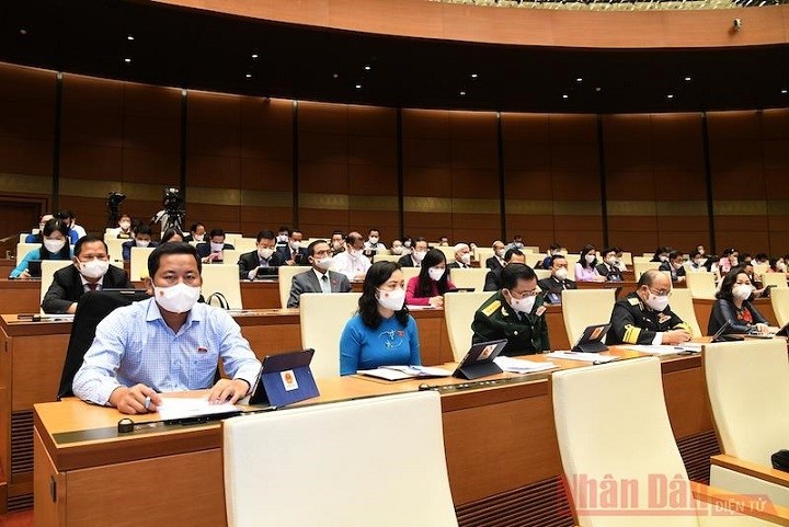 National Assembly deputies attend the first session of the 15th legislature. (Photo: NDO)