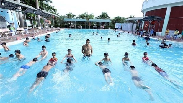 A swimming class for children in Lang Son province (Photo: VNA)