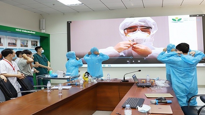 Medical staff at the Vietnam National Children's Hospital received professional training before heading to support Ho Chi Minh City in its fight against the COVID-19 epidemic. (Photo: Minh Hanh)