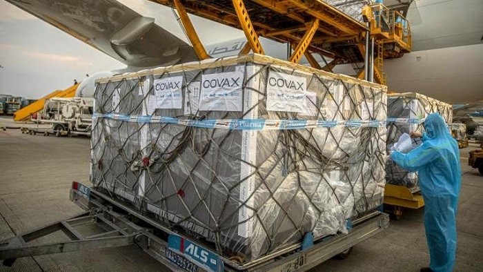 More than 1.18 million doses of Vaxzevria COVID-19 vaccine (formerly known as AstraZeneca) from the COVAX Facility have arrived in Vietnam. (Photo: UNICEF Vietnam)