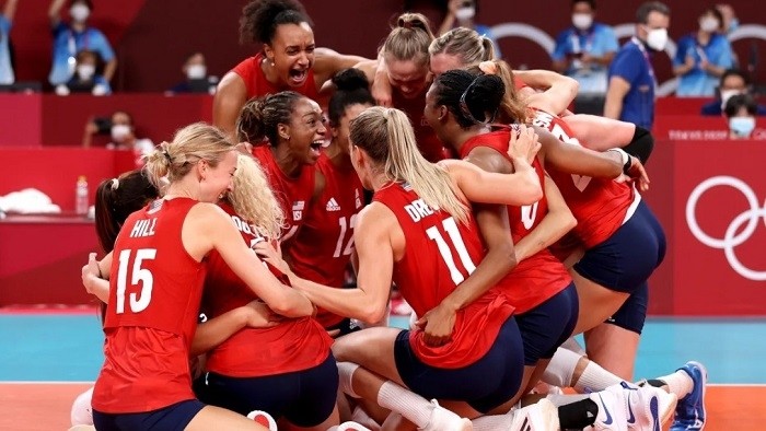 Players of Team United States react after defeating Team Brazil during the Women's Volleyball Gold Medal Match on day sixteen of the Tokyo 2020 Olympic Games at Ariake Arena in Tokyo, Japan, on August 8, 2021. (Photo: Getty Images)