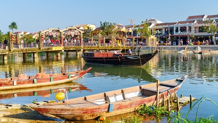 Hoi An is among top-picked destinations to enjoy peaceful riverside walks.