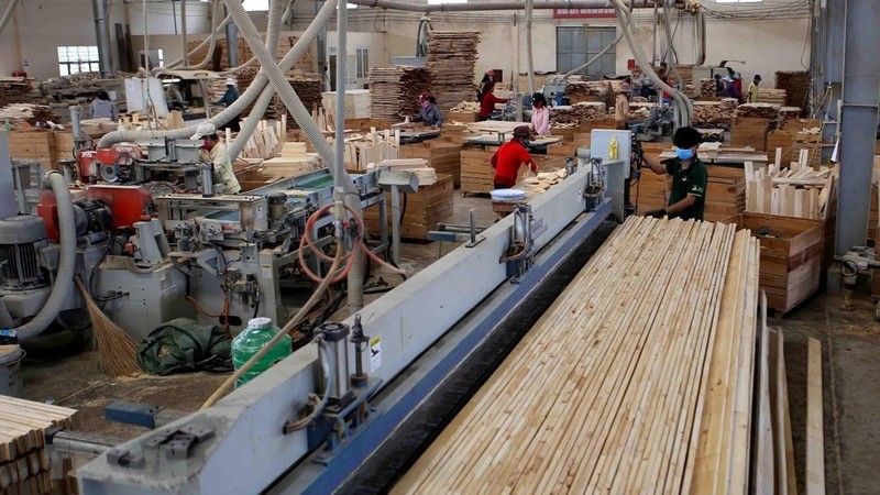 Vietnam's hardwood plywood export revenue to the US soared from US$33.4 million in 2016 to US$322.2 million in 2019. (Photo: VNA)