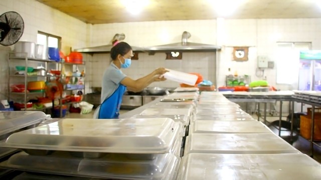 A business in Dong Thap province prepares meals for workers (Photo: nld.com.vn) 