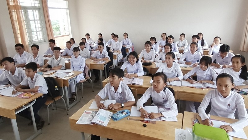 Students in a class at a school in Dong Thap Province in the 2020-2021 school year.