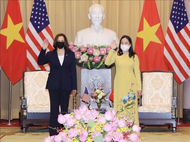 Vice President Vo Thi Anh Xuan (R) and US Vice President Kamala Harris (Photo: VNA)