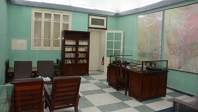 General Vo Nguyen Giap's work room at the D67 House. (Photo: Chi Nguyen/NDO)