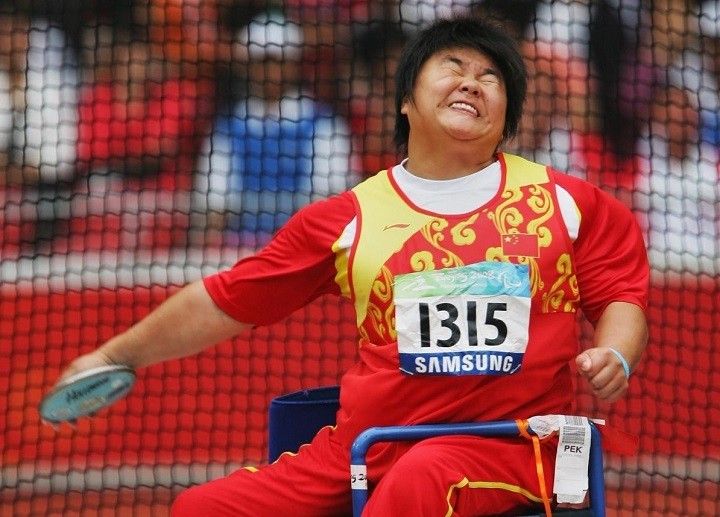 China's Feixia Dong will defend her title in the discus throw F55 event in the athletics opening day at Tokyo 2020. (Photo: Getty)