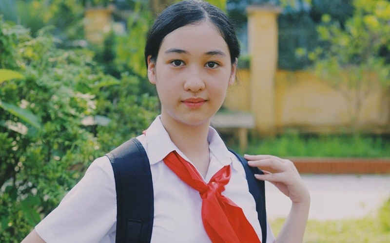 Vietnamese student Dao Anh Thu, eighth grader from Nguyen Huy Tuong Secondary School, Dong Anh District, Hanoi City, won third prize at the 50th Universal Postal Union (UPU) International Letter Writing Contest.