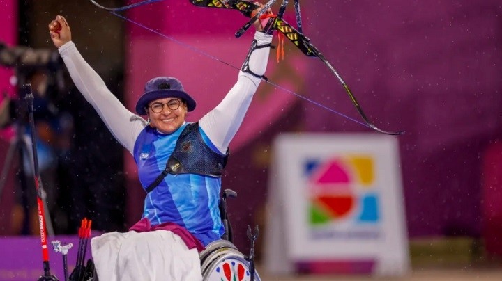 Zahra Nemati of Team Iran celebrates winning her third straight title in the event. (Photo: Getty Images)
