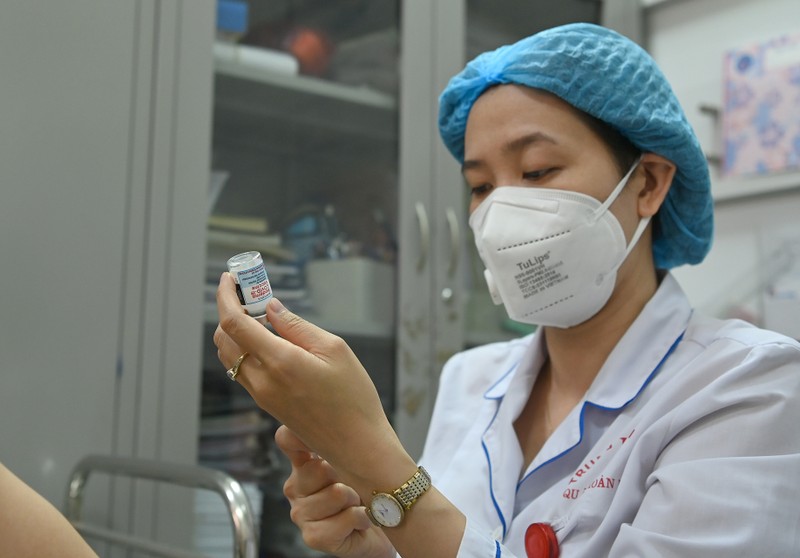 Vietnam currently has five vaccines against COVID-19 being injected, including: AstraZeneca, Sputnik V, Pfizer, Moderna and Vero Cell. (Illustrative image)