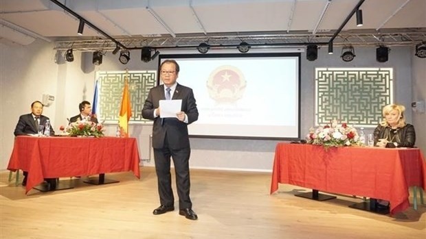 Vietnamese Ambassador to the Czech Republic Thai Xuan Dung speaks at the Czech Republic-Vietnam trade forum in Brno City, the capital of the South Moravian Region on September 10. (Photo: baoquocte.vn)