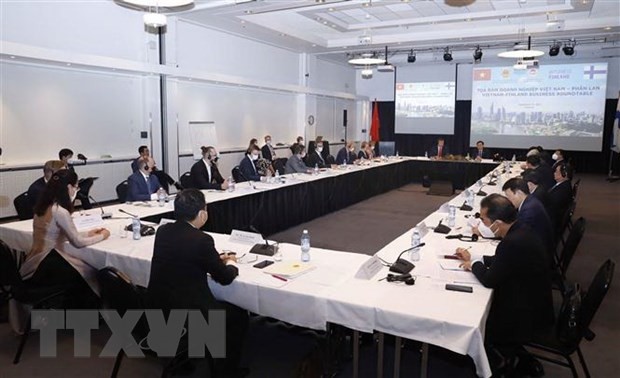 National Assembly Chairman Vuong Dinh Hue attends the Vietnam – Finland Business Roundtable in Helsinki on September 11. (Photo: VNA)