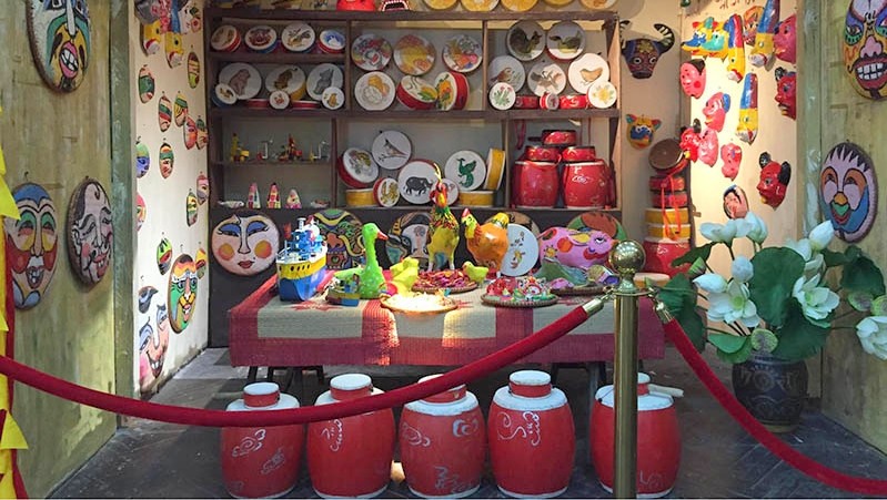 Traditional children’s toys for Mid-Autumn Festival celebration on display at the Thang Long Imperial Citadel 