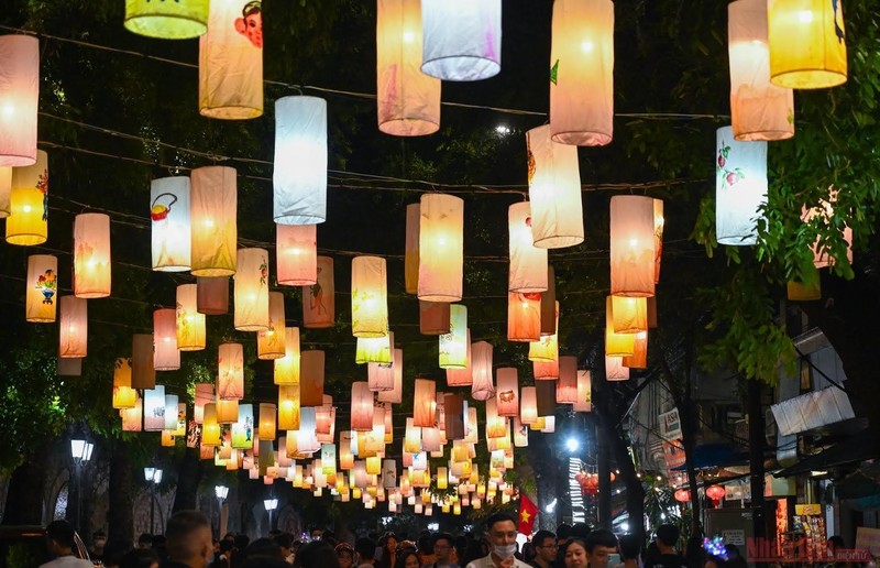The Phung Hung mural street welcomes Mid-autumn Festival with colourful and eye-catching lanterns in 2020.(Representative image) (Photo credit: DANG ANH)