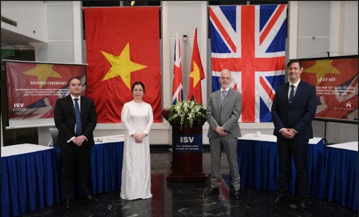 Top-ranked Reigate Grammar School (RGS) signed contracts this week at an official ceremony kindly hosted by the Vietnamese Ambassador to the UK, Nguyen Hoang Long and First Secretary, Huong Ly Tran.