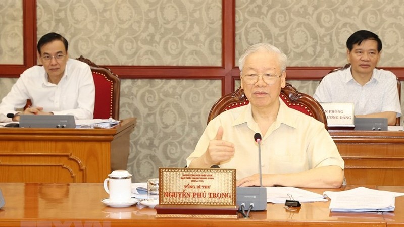 General Secretary Nguyen Phu Trong chairs a meeting of the Politburo. (Photo: VNA)